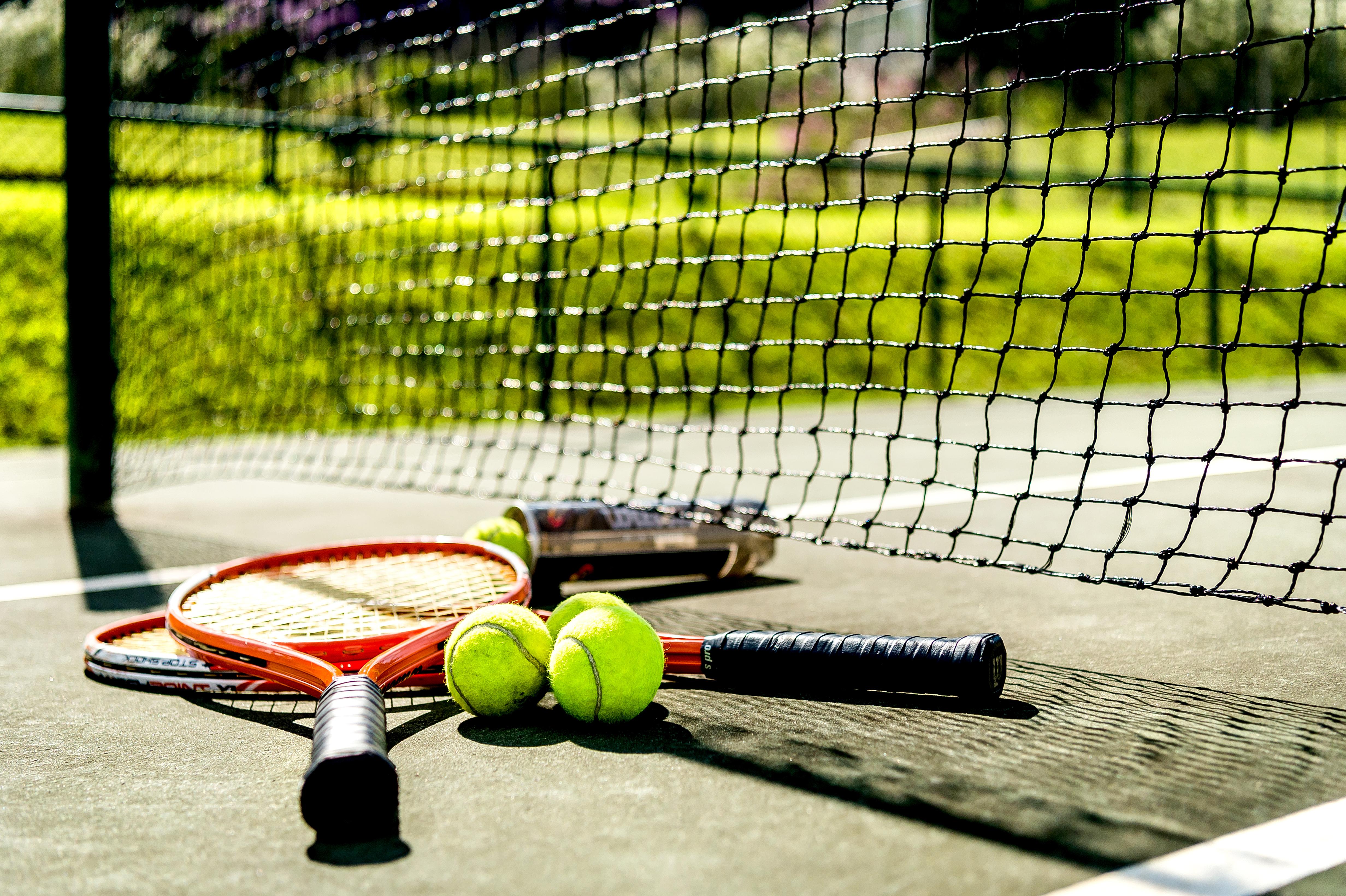 فندق بولمان ساو باولو مطار جوارول هاوس جوارولوس المظهر الخارجي الصورة Tennis balls and racquets