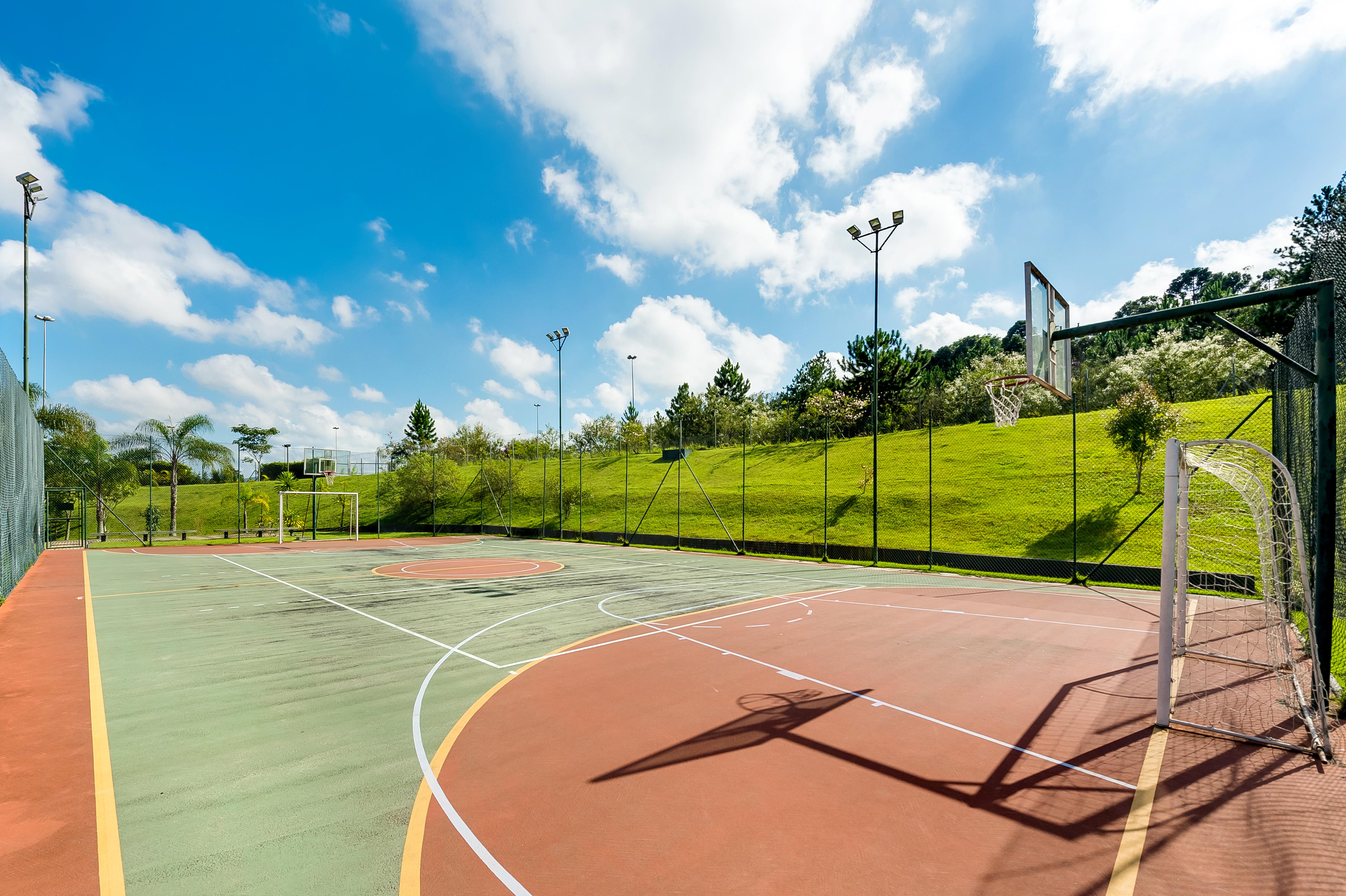 فندق بولمان ساو باولو مطار جوارول هاوس جوارولوس المظهر الخارجي الصورة The football pitch at the University of Roehampton