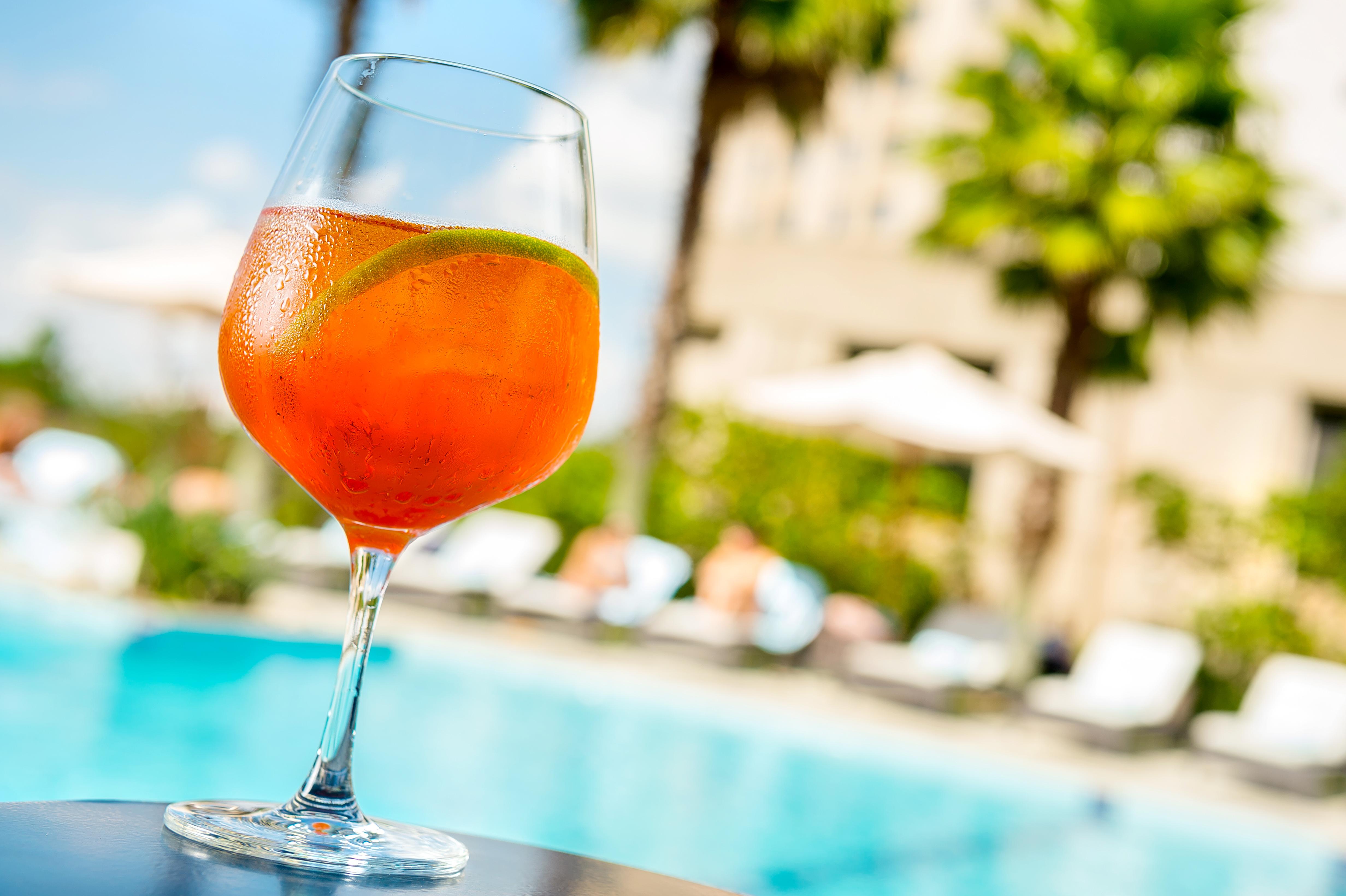 فندق بولمان ساو باولو مطار جوارول هاوس جوارولوس المظهر الخارجي الصورة A glass of Aperol Spritz